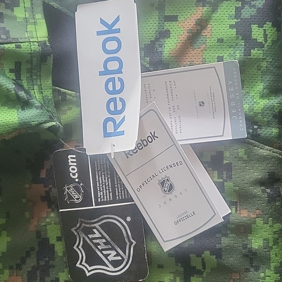 Canucks Camo Practice Jersey - Picture 3 of 4